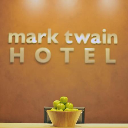 Mark Twain Hotel Peoria Esterno foto